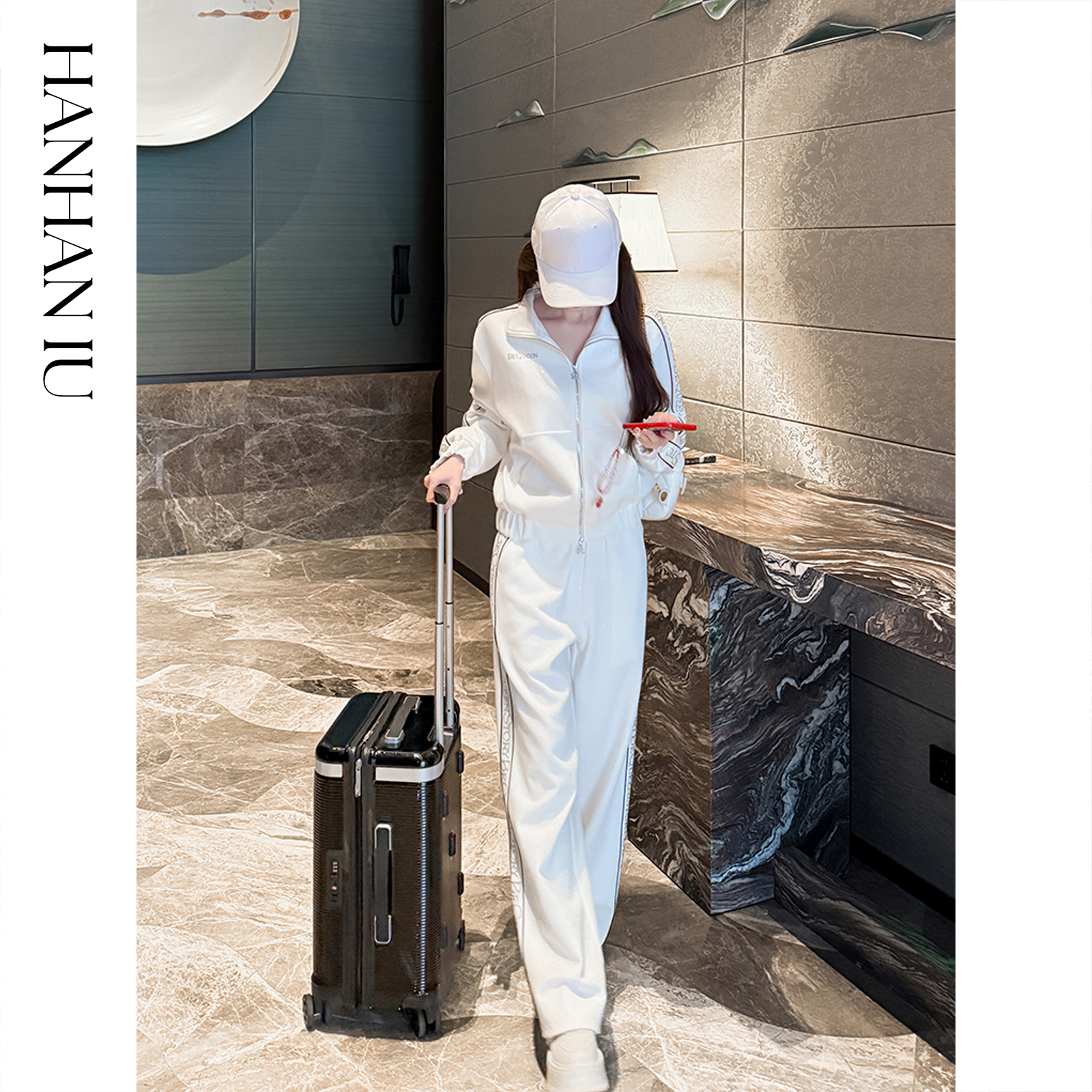 韩韩IU【都市留白】时尚修身显瘦休闲款高定手工烫钻女士运动套装