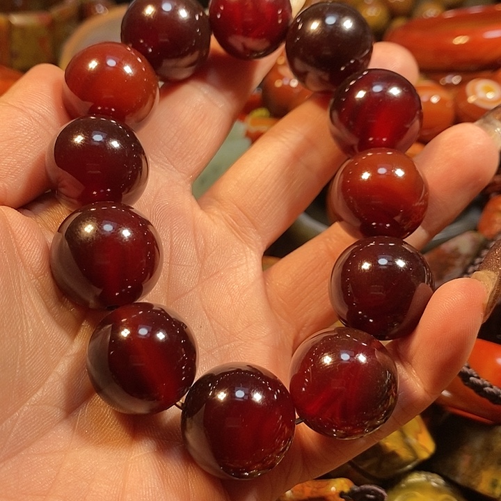 玛瑙/玉髓手镯未镶嵌君*