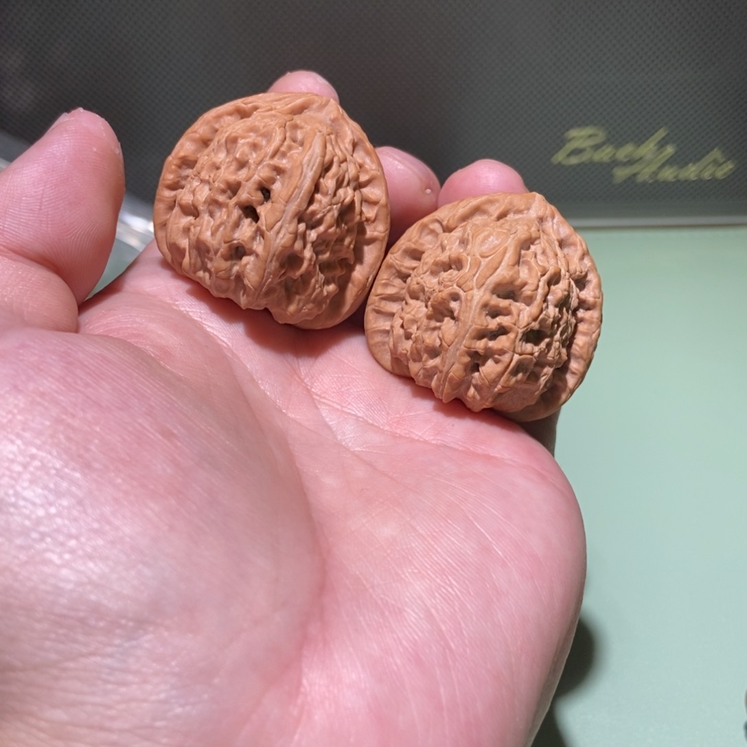 文玩核桃吊坠全品37三角白