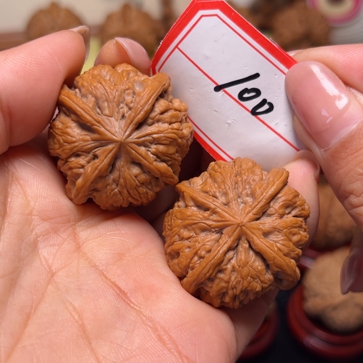 文玩核桃吊坠34全品雨花石正四棱100