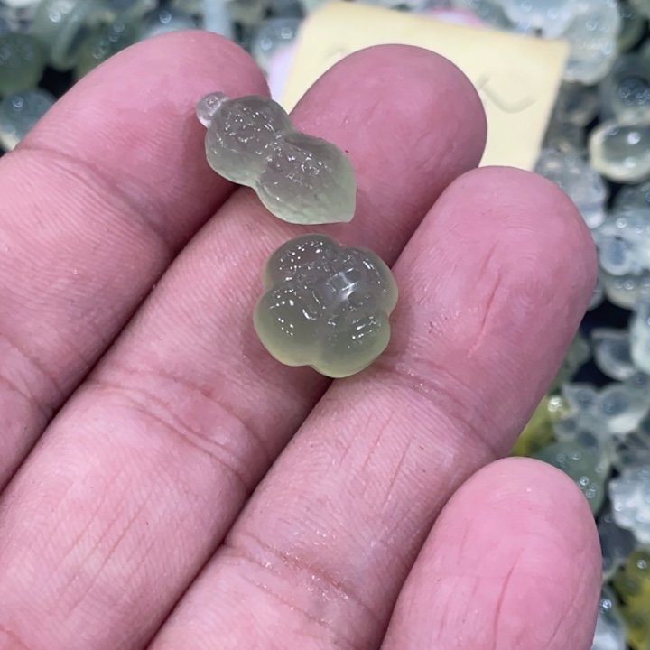 蛇纹石玉合金颈饰