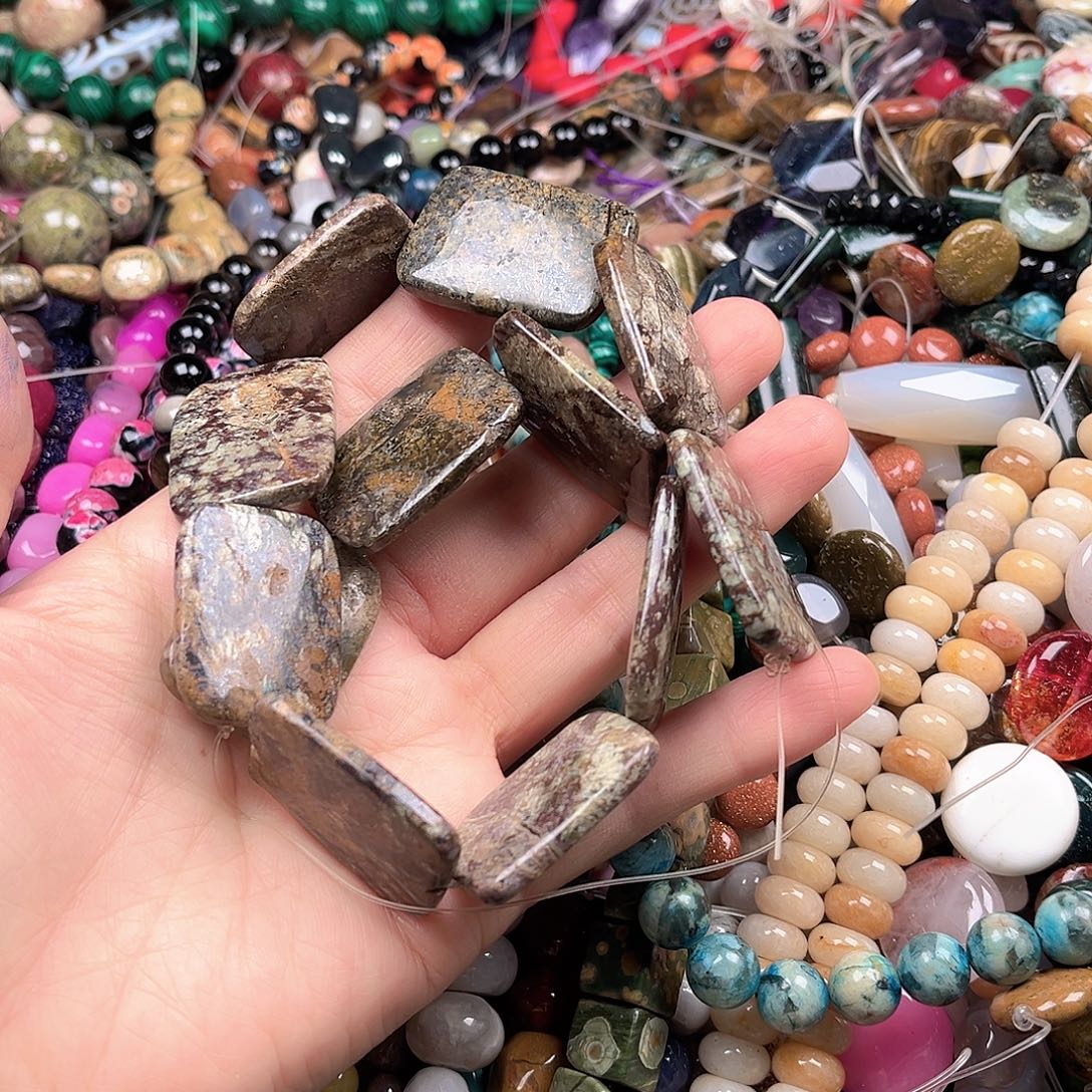 榻***子石英质玉未镶嵌手饰破两颗