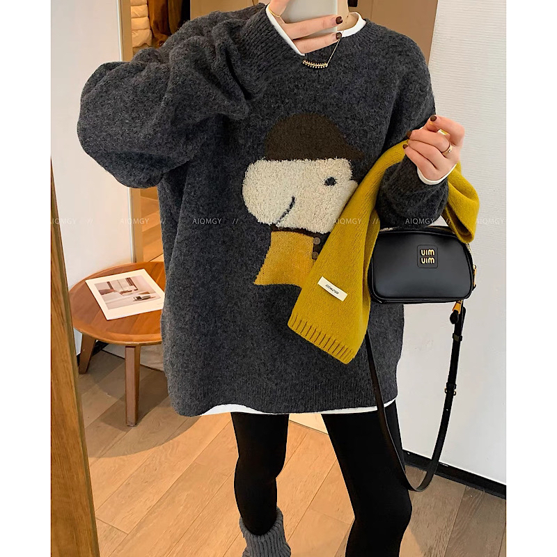 婷～冬季卡通小狗长袖毛衣女圆领百搭厚实款休闲纽扣毛衣