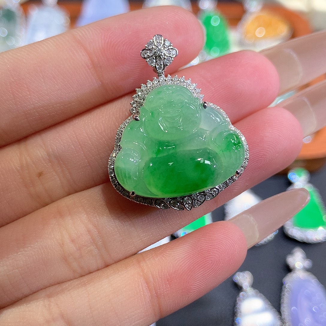 翡翠18K金镶嵌颈饰金丝翠佛