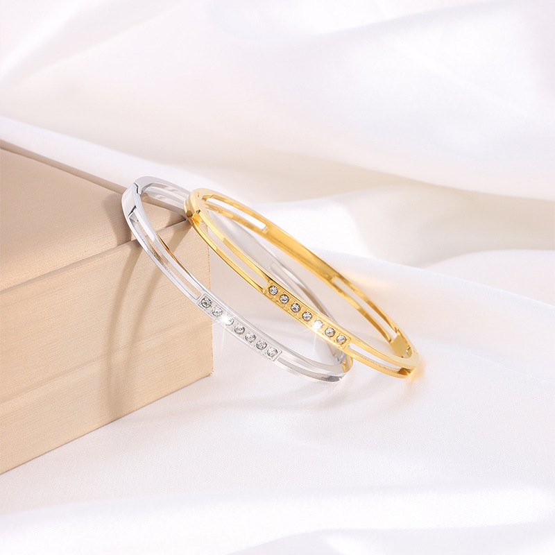 手链 欧美镶钻复古镂空锆石手镯