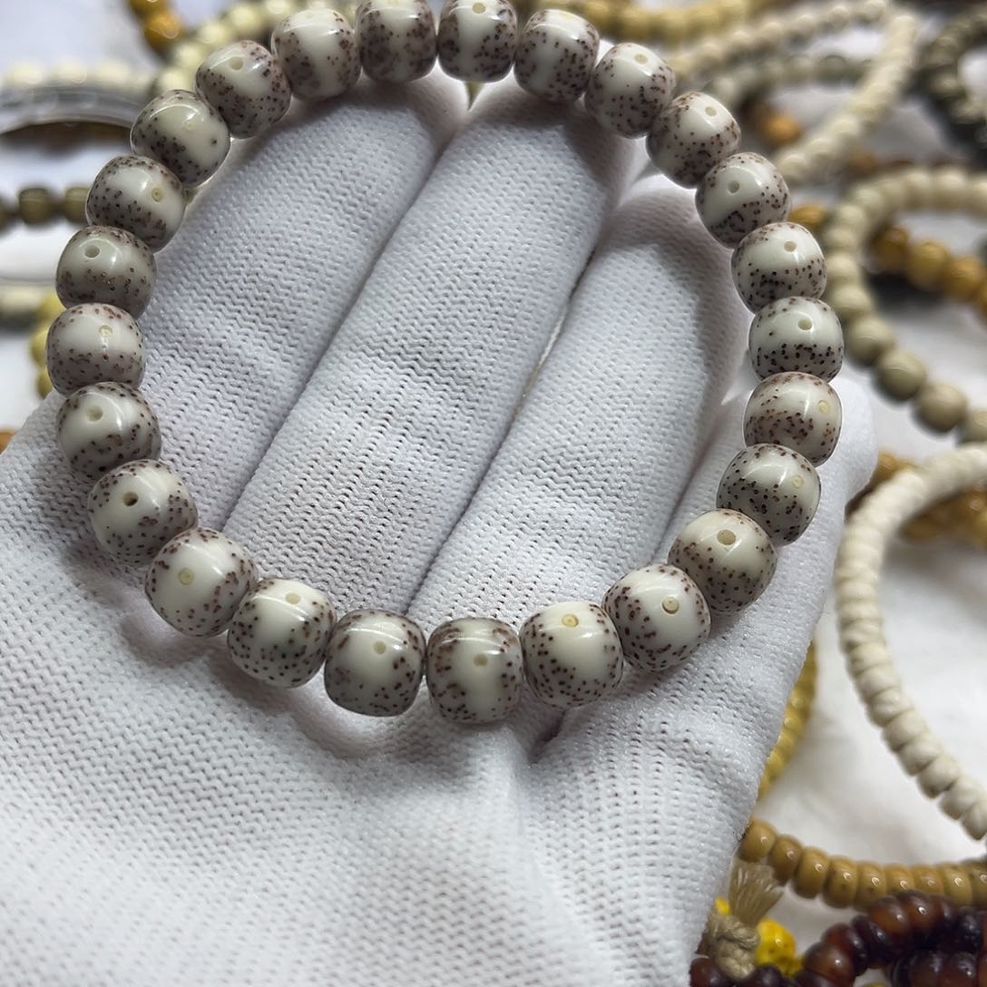 星月菩提吊坠大眼睛