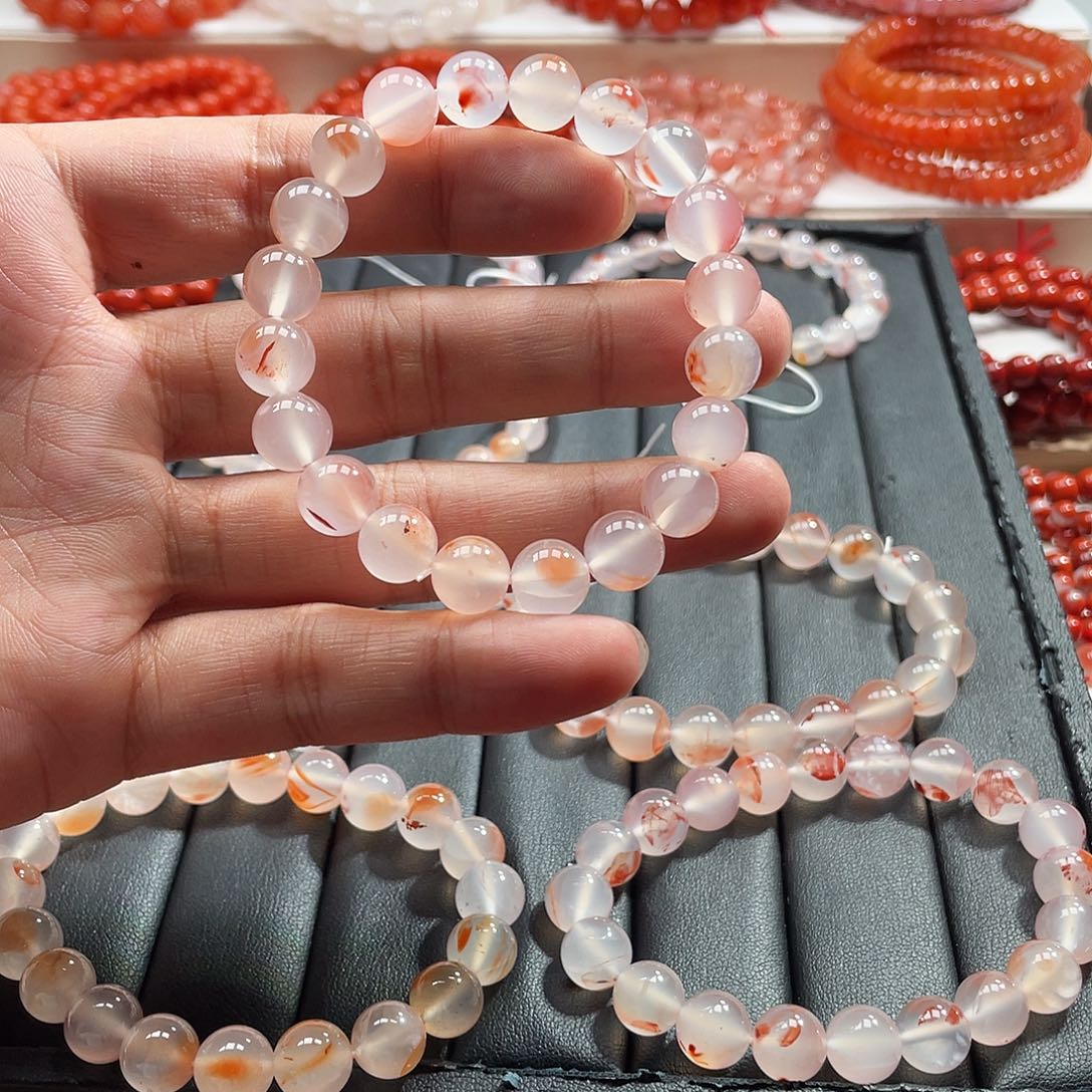 南红玛瑙未镶嵌手链