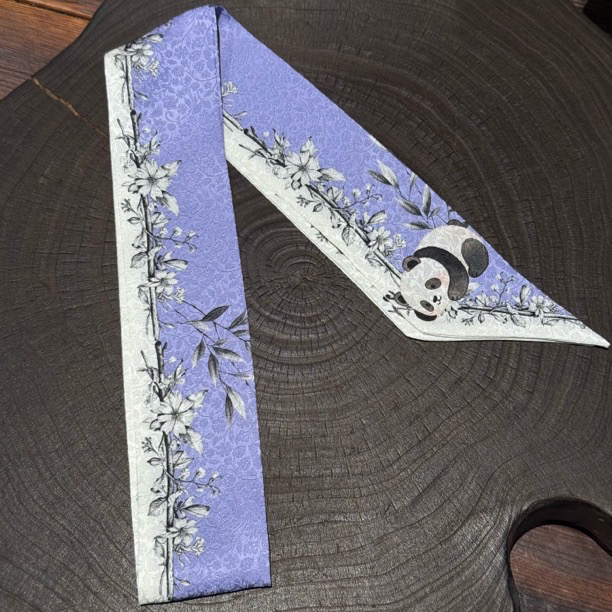 紫色熊猫刺绣小窄条 100桑蚕丝丝巾