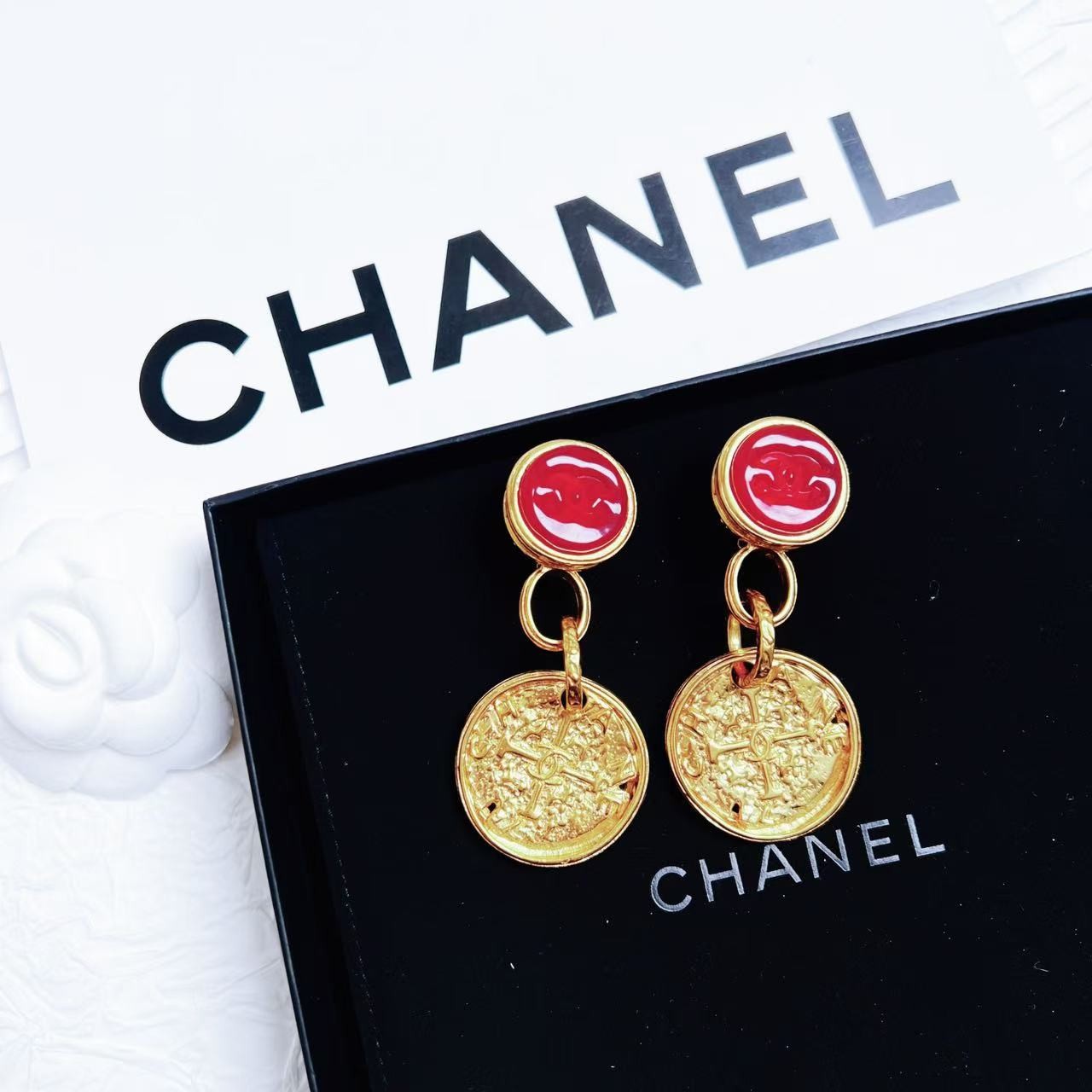 95新 Chanel/香奈儿 柚礼中古/香奈儿红琉璃金币耳夹CQ501002