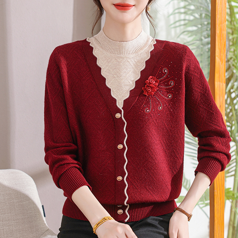 中老年女装秋冬妈妈宽松针织上衣镂空洋气毛衣加绒加厚保暖上衣