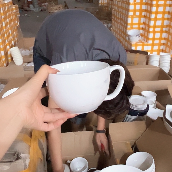 微瑕介意勿拍不退不换 早餐杯1只