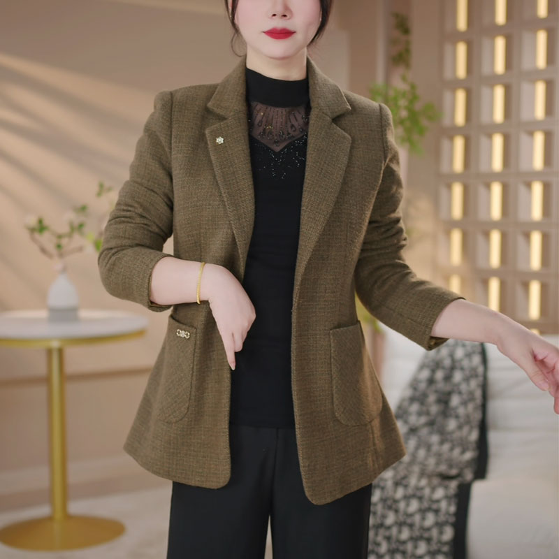 时尚西装外套女2025年春秋新款女士设计感高端大气小西服上衣