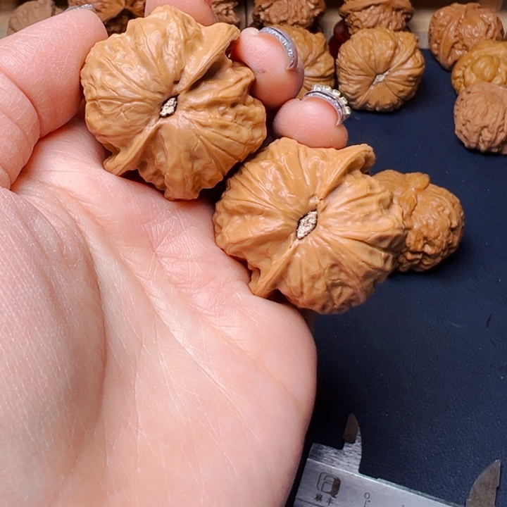 文玩核桃吊坠乾隆磨39