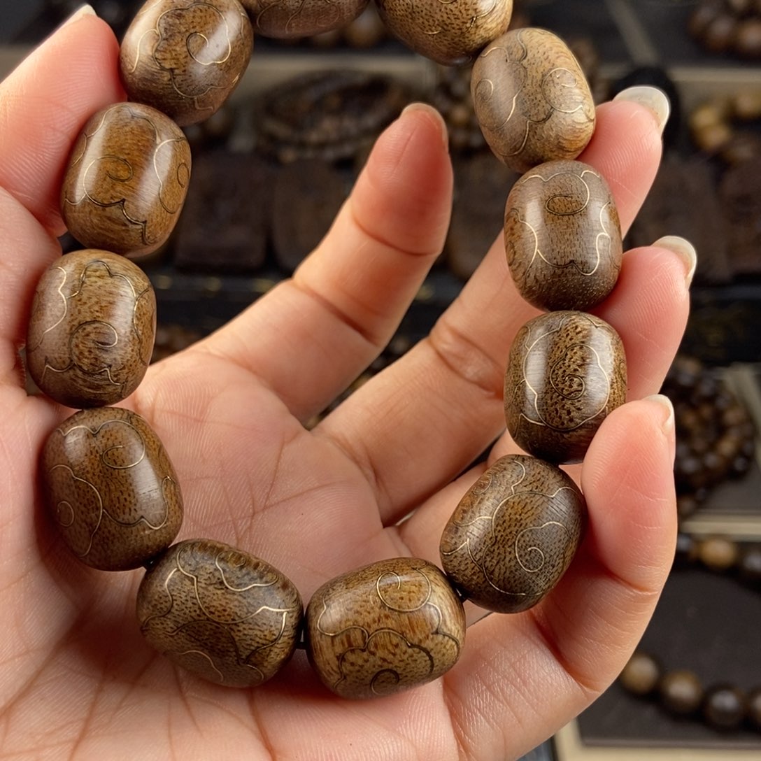 沉香手串景*越南芽庄白棋楠