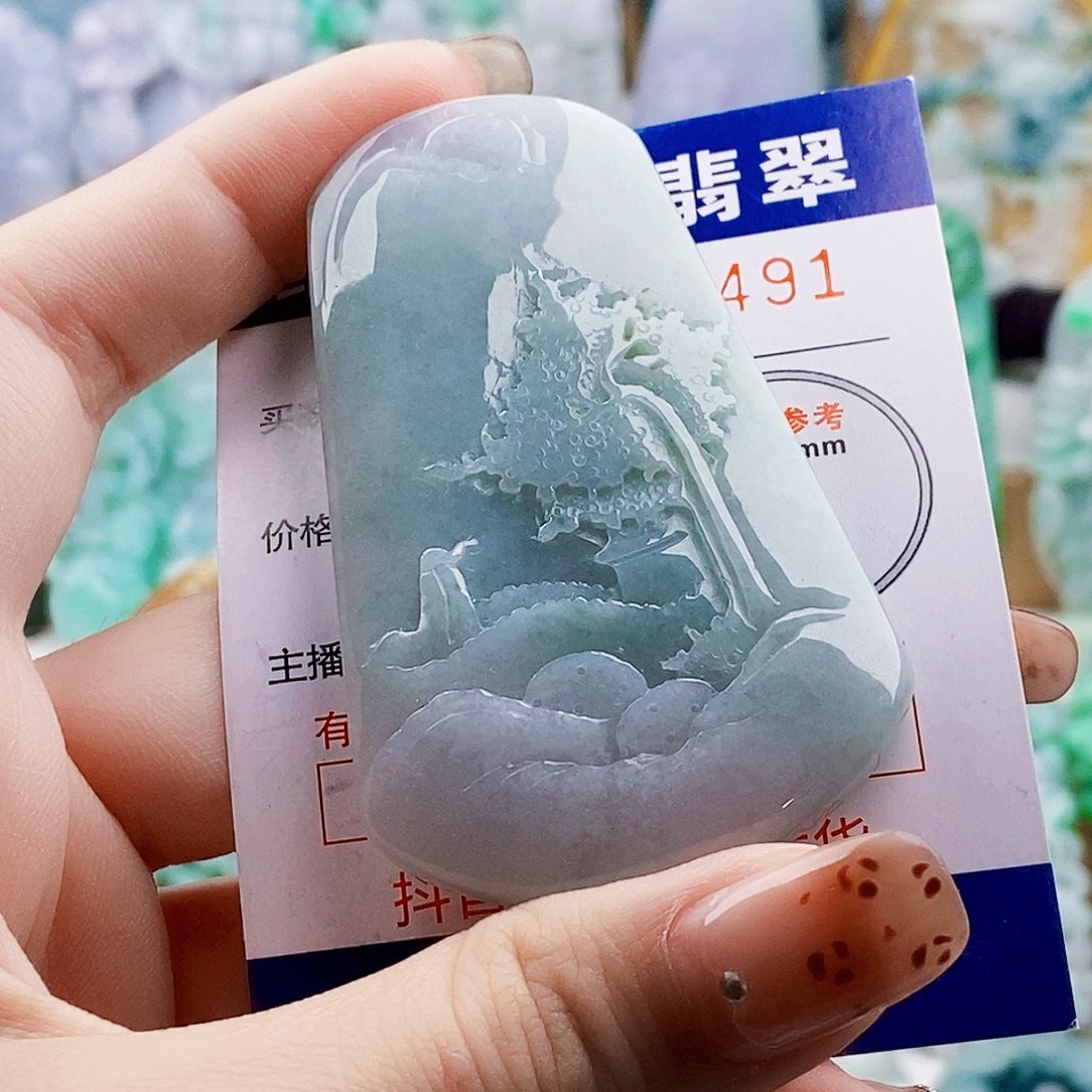吊坠(不含链)未镶嵌翡翠
