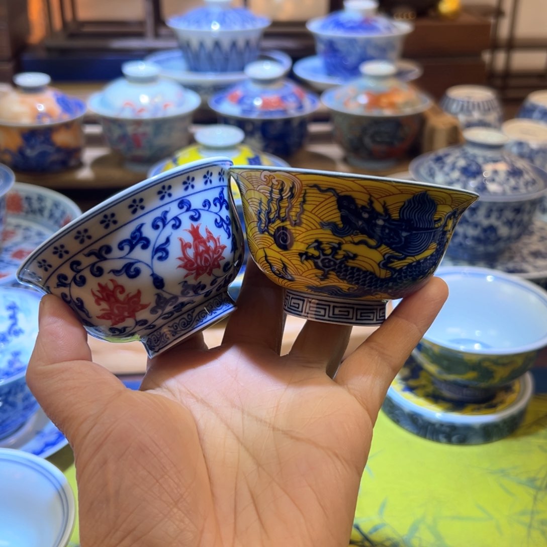 H****生景德镇陶瓷釉里红小压手，黄龙小压手