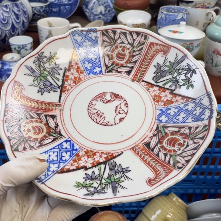 他家瓷器真美…开播了