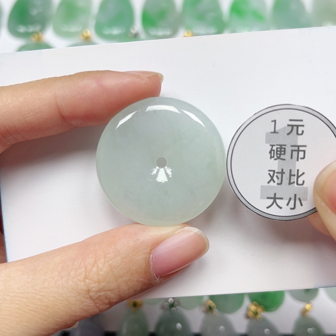 翡翠挂件未镶嵌四会天然A货翡翠