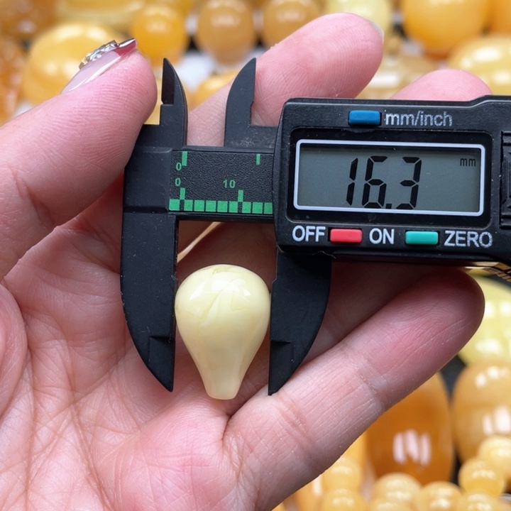 蜜蜡裸石未镶嵌蜜蜡三通