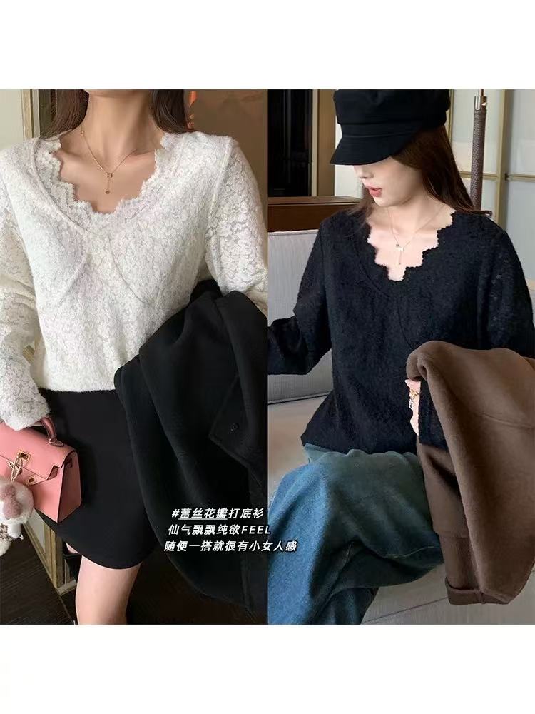 【现货秒发-NAZ微胖定制】洋气蕾丝V领镂空显瘦打底衫