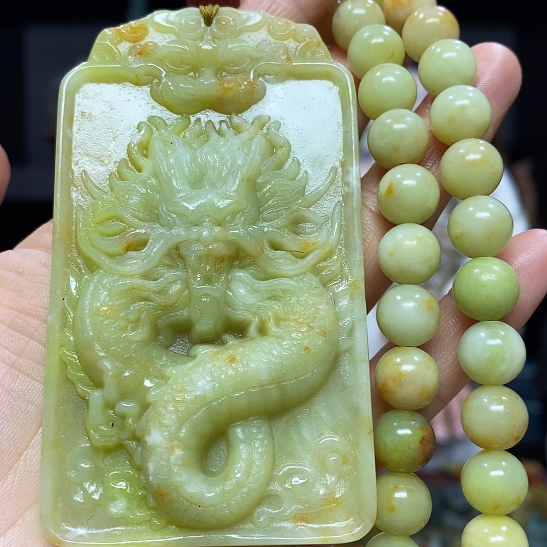 未镶嵌岫玉挂件吊坠