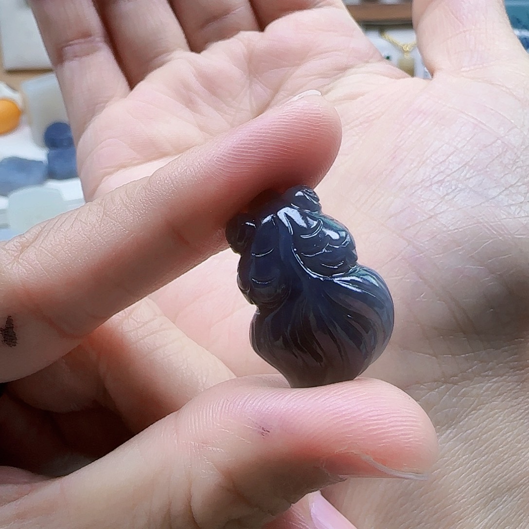 和田玉未镶嵌吊坠(不含链)