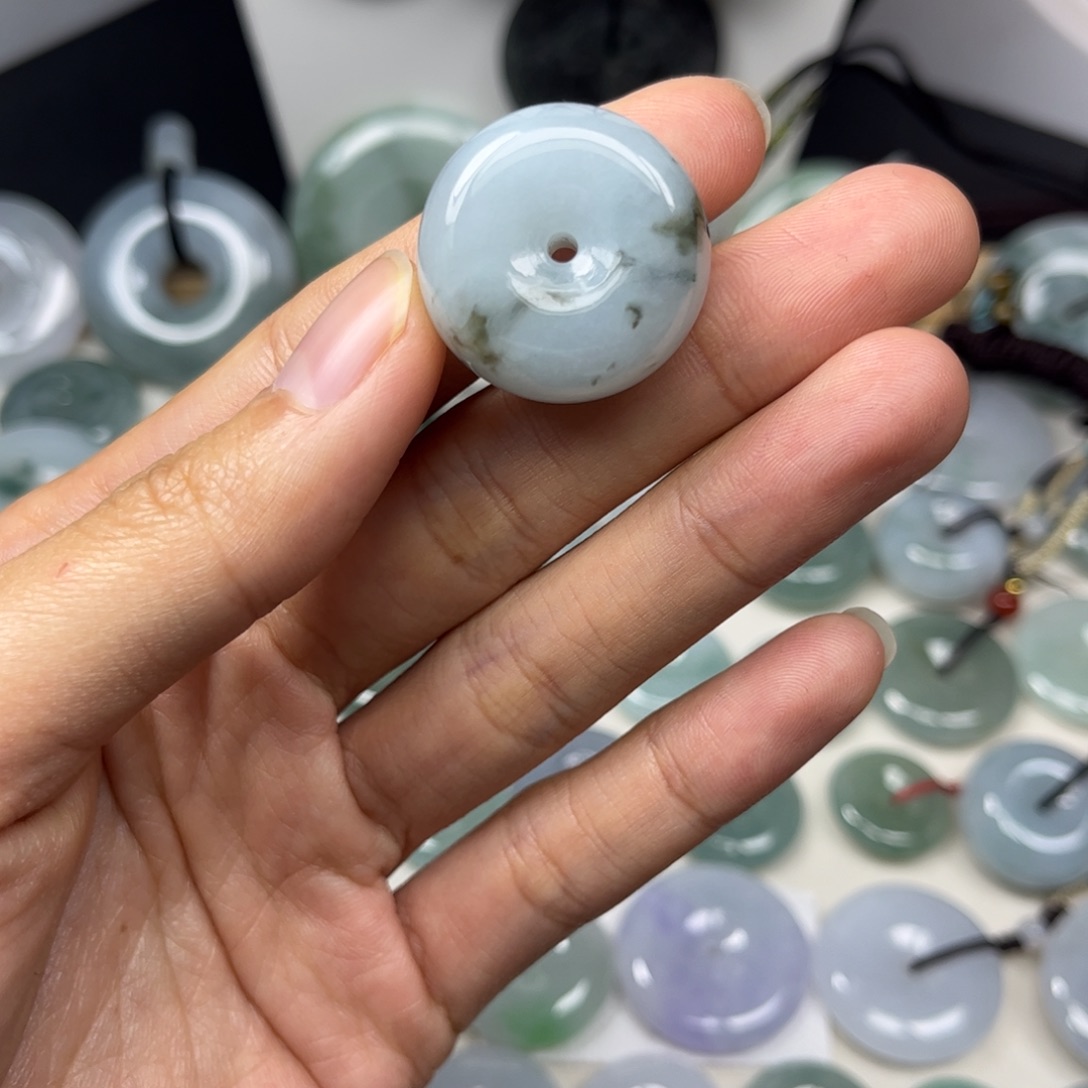 翡翠未镶嵌颈饰天然翡翠Ａ货