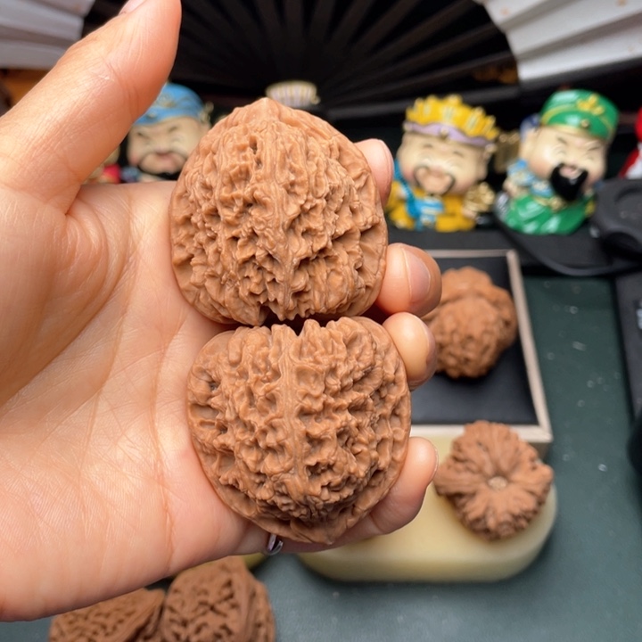 吊坠文玩核桃43尺三角高炮克重50