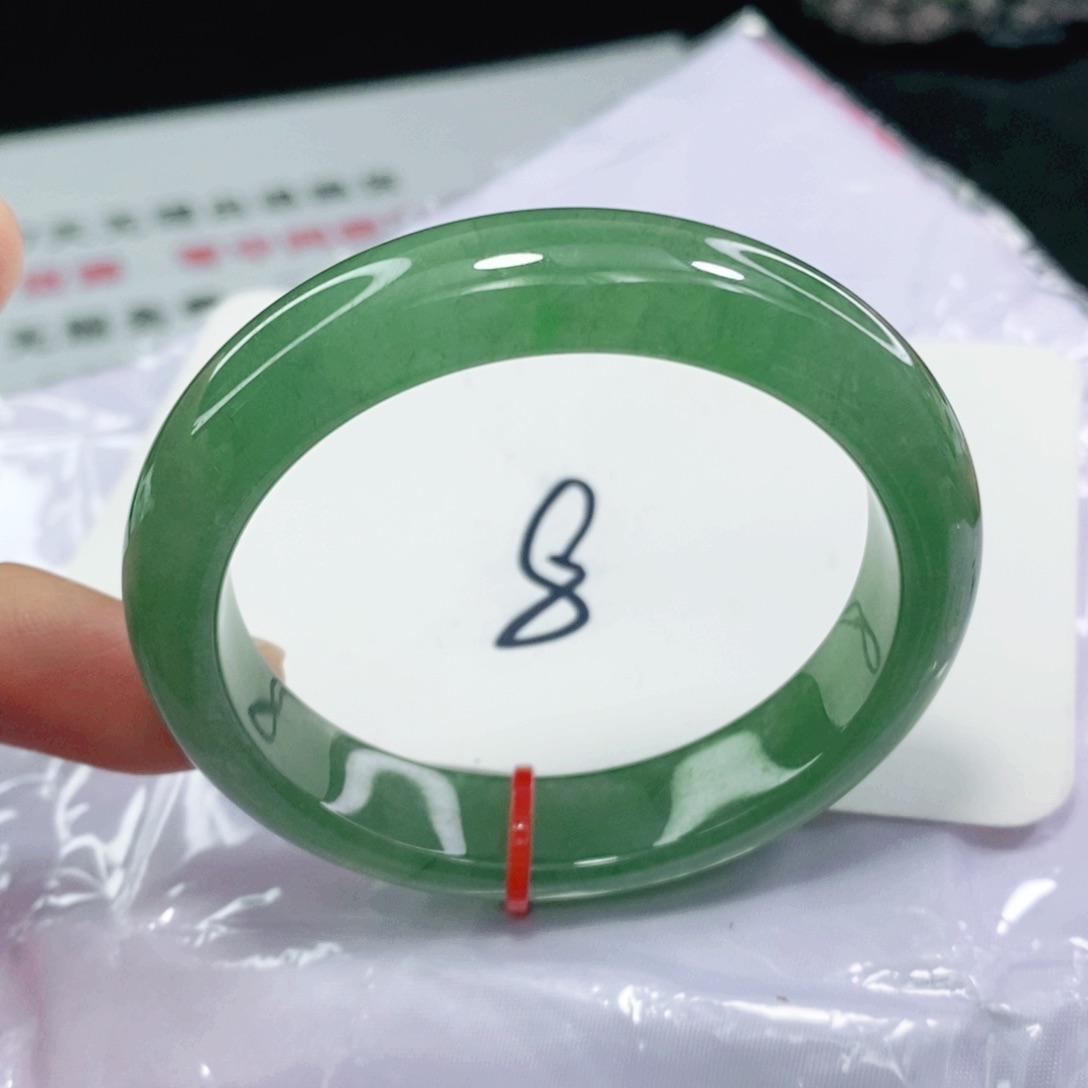 翡翠手镯未镶嵌51.6圈口