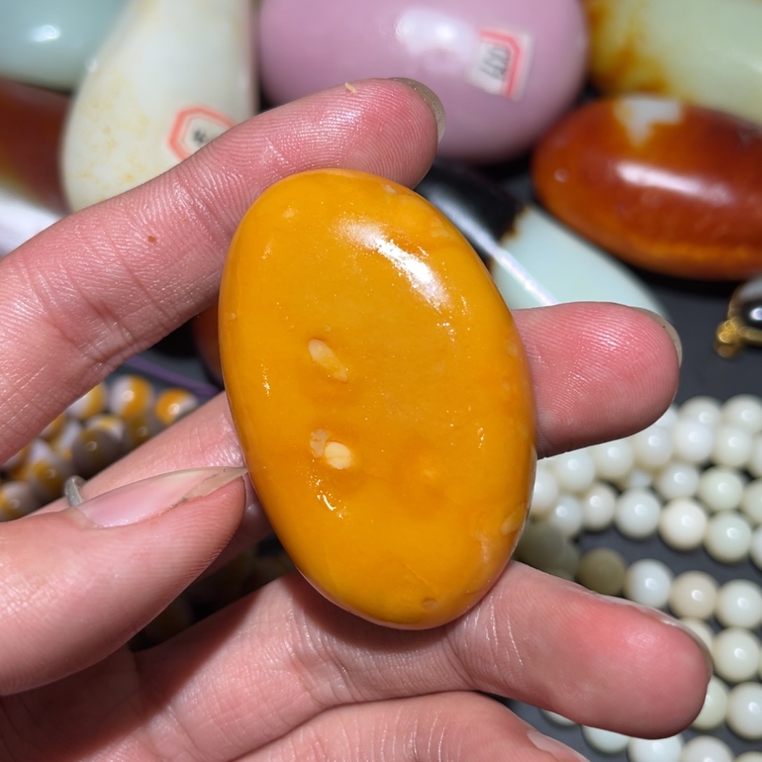 和田玉未镶嵌珠宝奇石