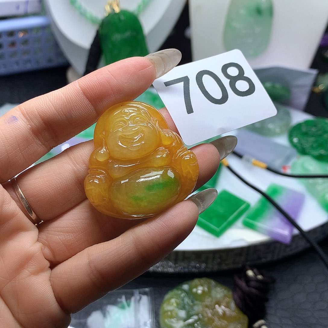 翡翠吊坠(赠链)未镶嵌