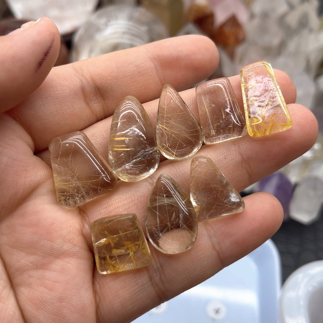 用***8水晶未镶嵌珠宝半成品41