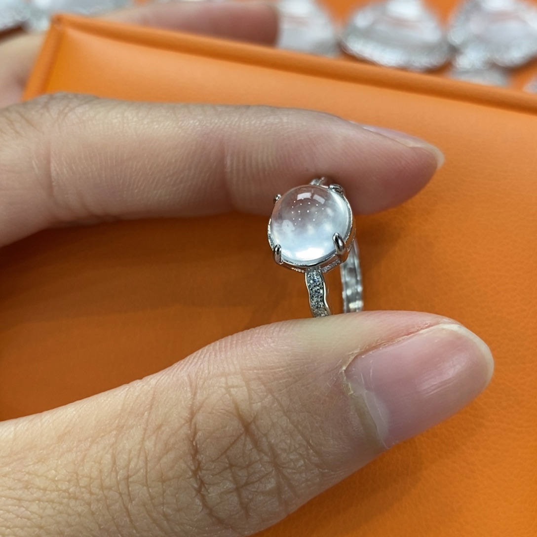 石英质玉吊坠(赠链)合金