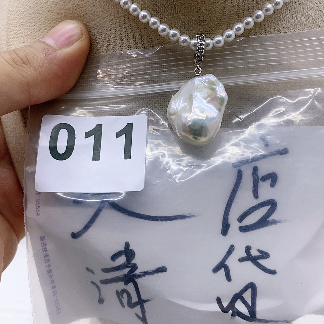 淡水珍珠颈饰合金