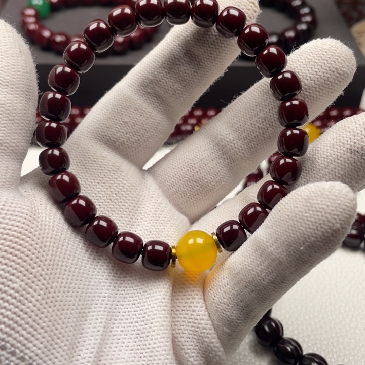 荣***惊猴头的故事是一个人