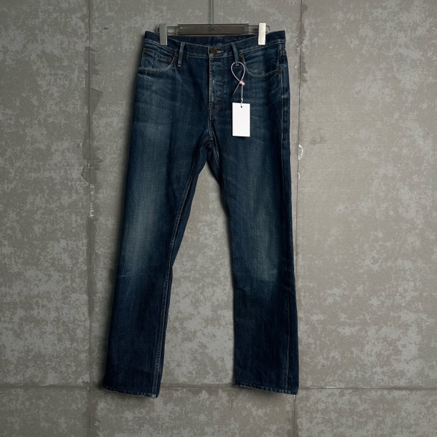 未使用 WE11 DONE 30*1/博柏利背后铭牌logo蓝色牛仔裤/17933