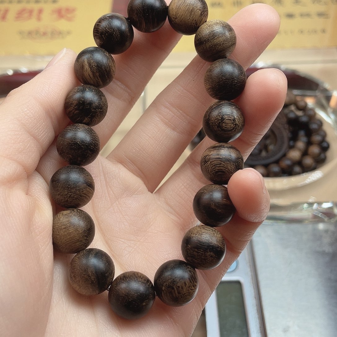 沉香手串老****俩越南芽庄白棋虎皮缨子瘤疤s级1.2