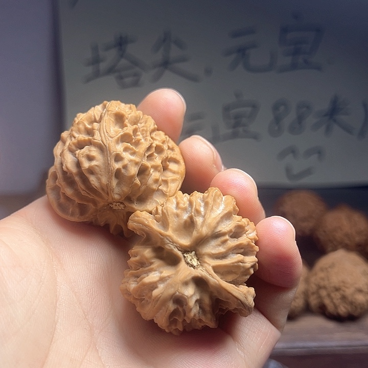 生***铁大叶紫檀（黑酸枝木类）