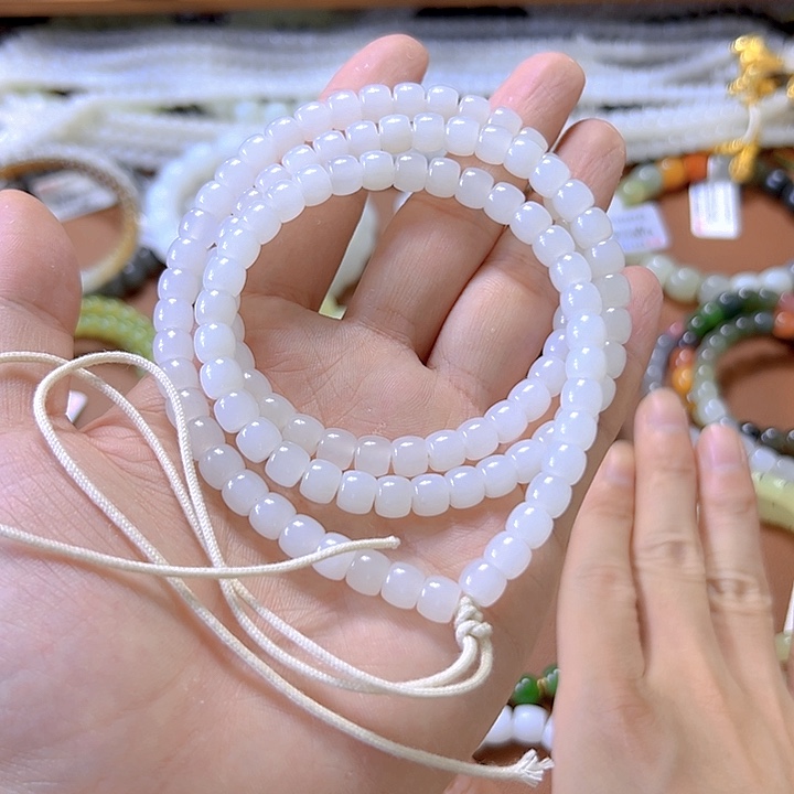 和田玉未镶嵌项链