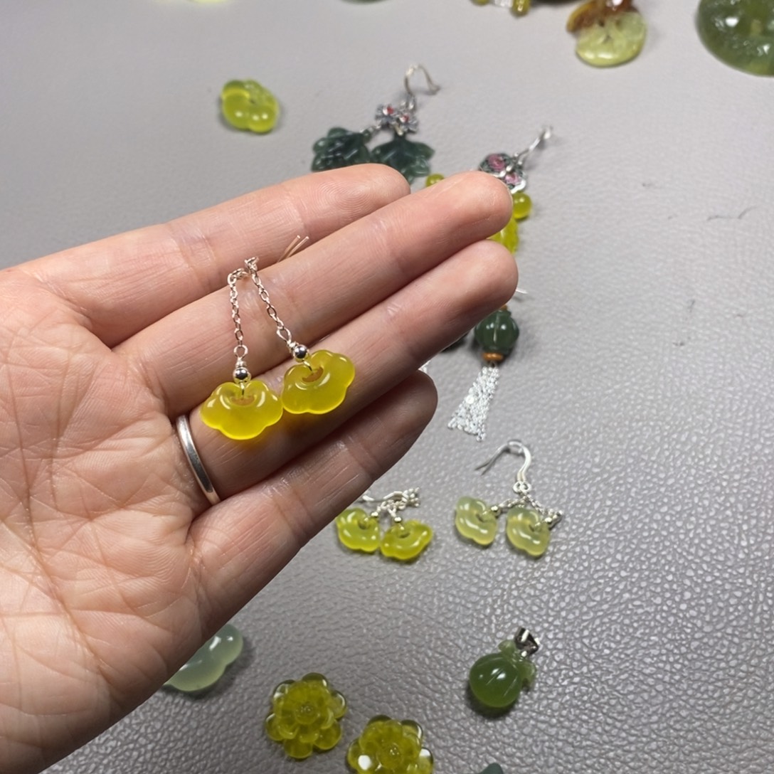 蛇纹石玉未镶嵌挂件耳饰耳环项链