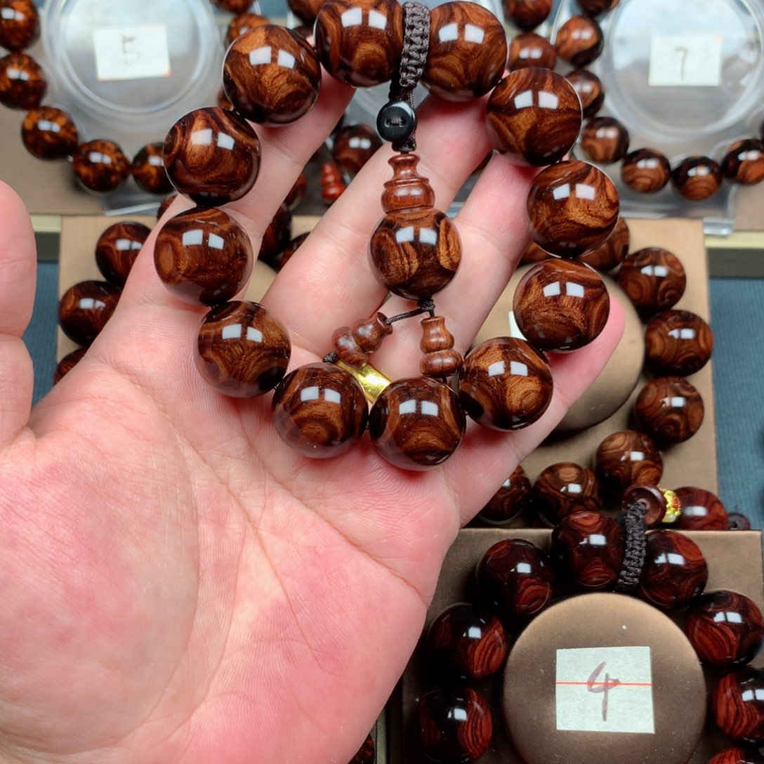 黄花梨/降香黄檀2.0紫油梨对眼鬼脸