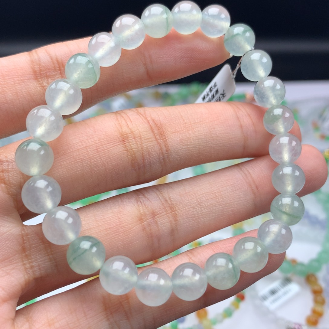 翡翠手链未镶嵌卡