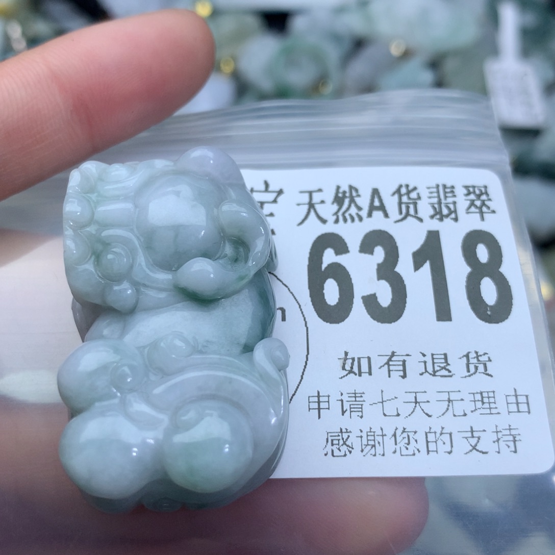 翡翠颈饰未镶嵌6318。