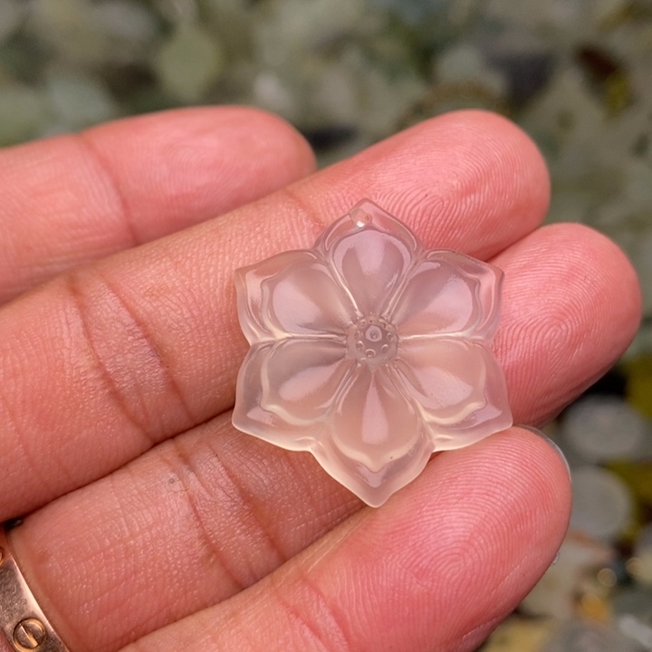 蛇纹石玉颈饰合金63