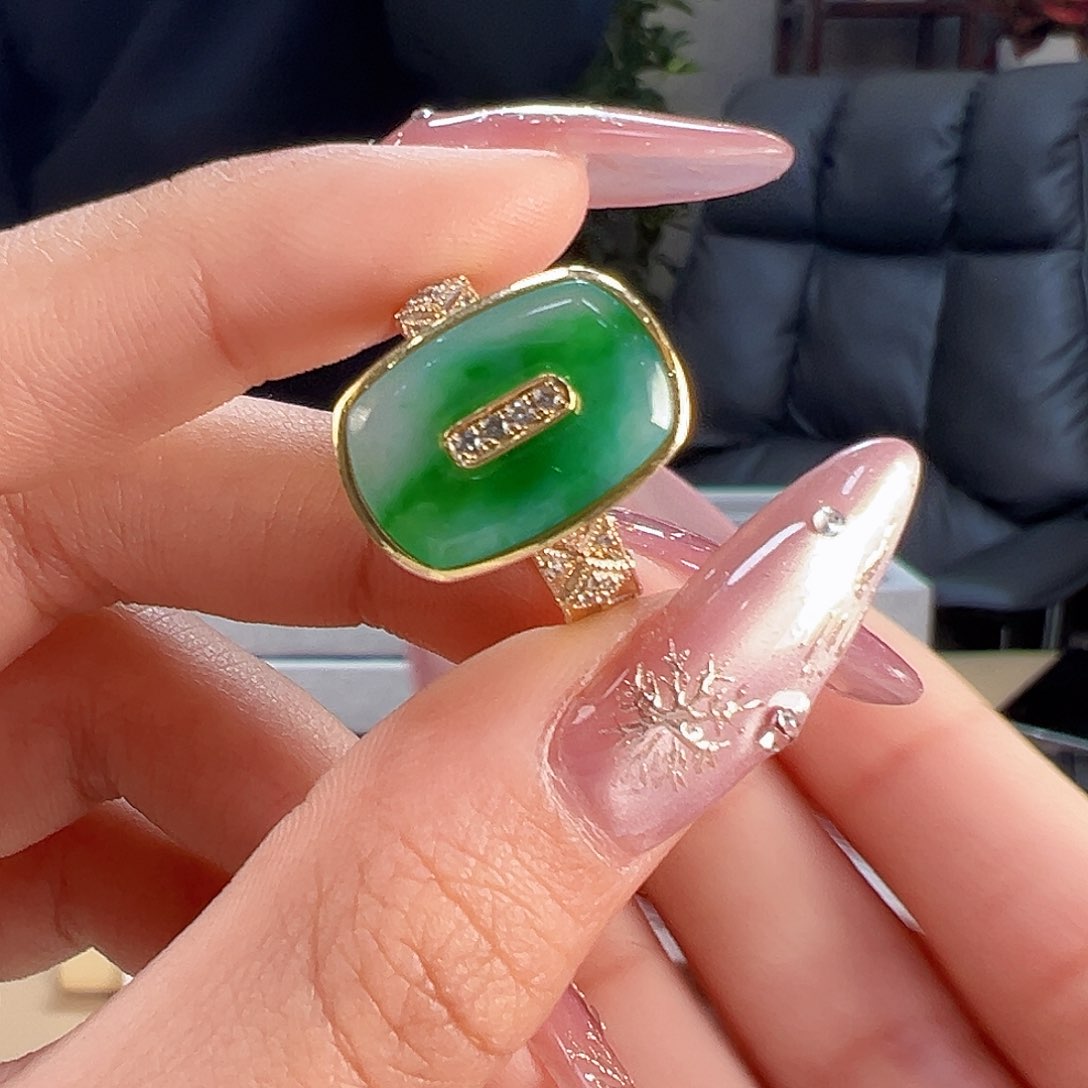 翡翠戒指18K金镶嵌戒指84