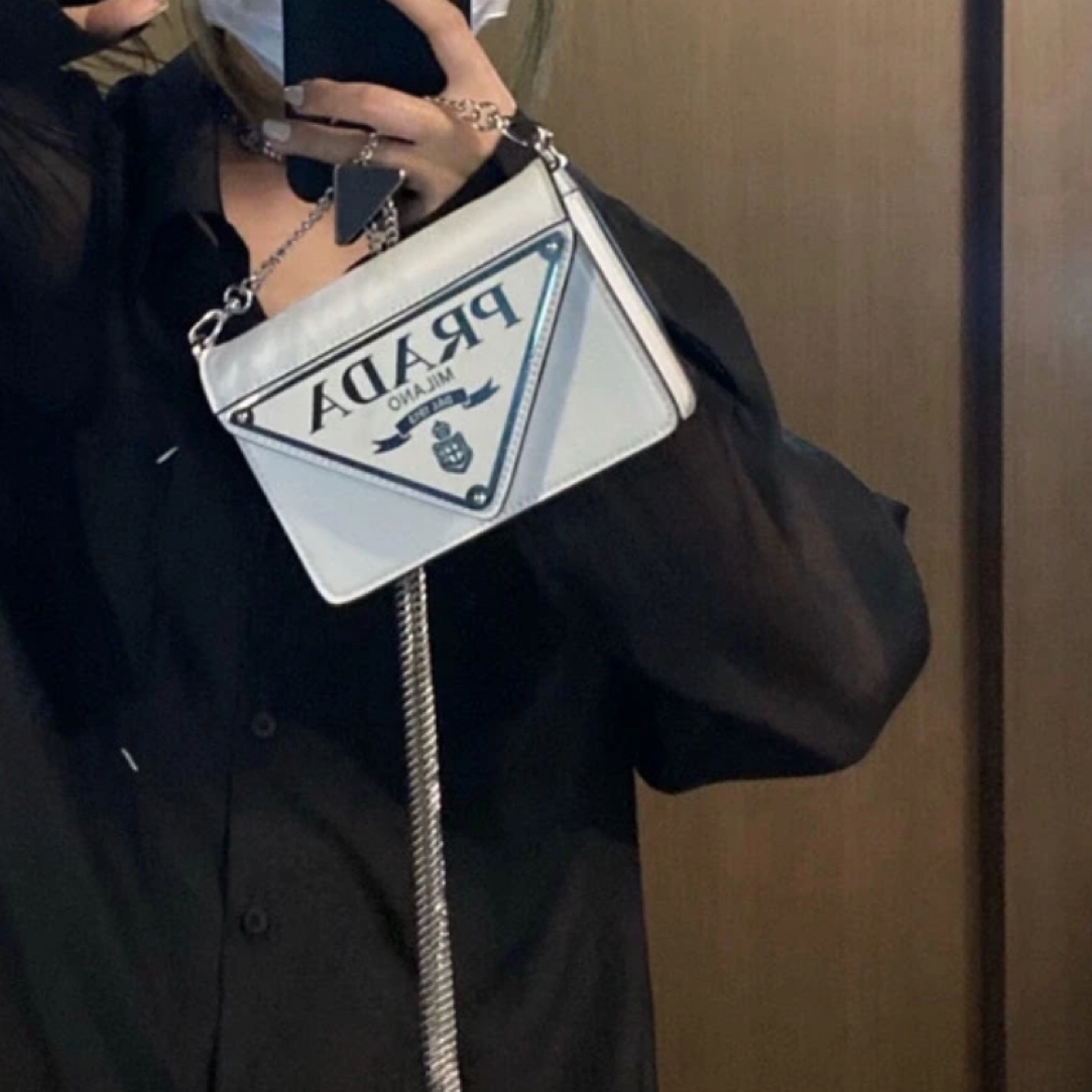 99新 Prada/普拉达 阿白奢品/Prada 大三角标单肩包