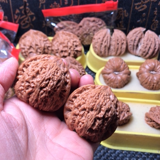 【闪购商品】N**e文玩核桃