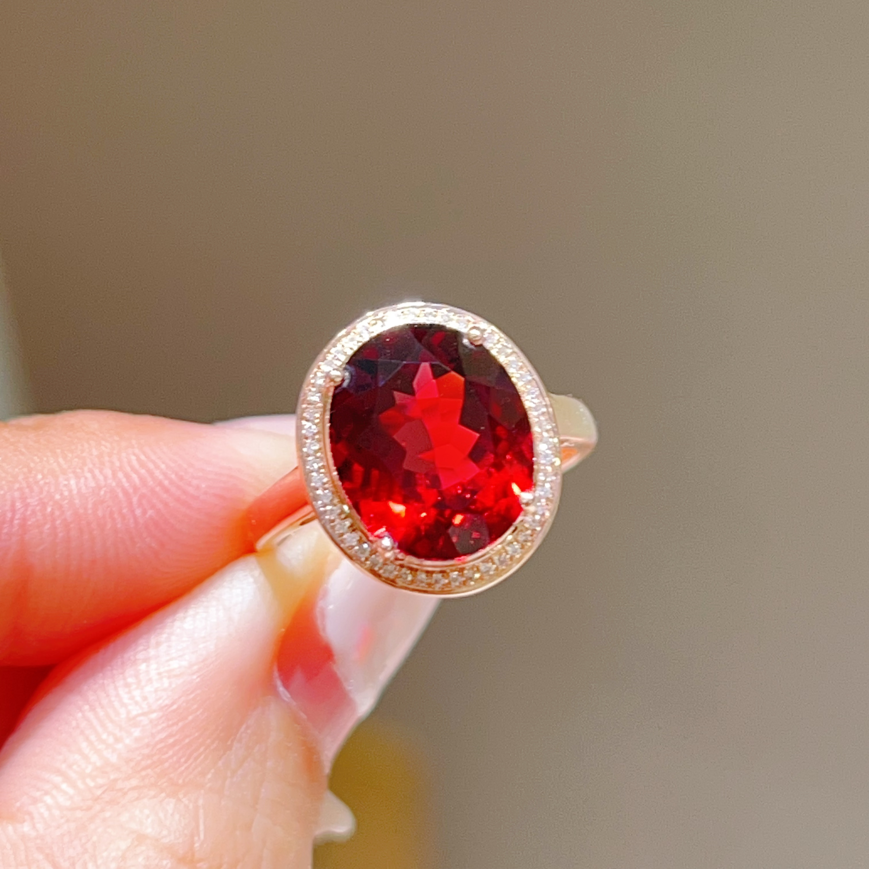 5.5ct 18k玫瑰金石榴石戒指 3050