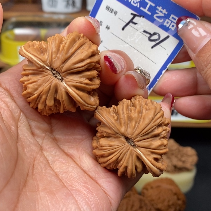 文玩核桃吊坠41四座楼