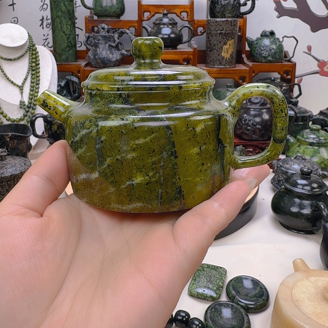 ****尉未镶嵌蛇纹石玉藏玉药王石精美茶具